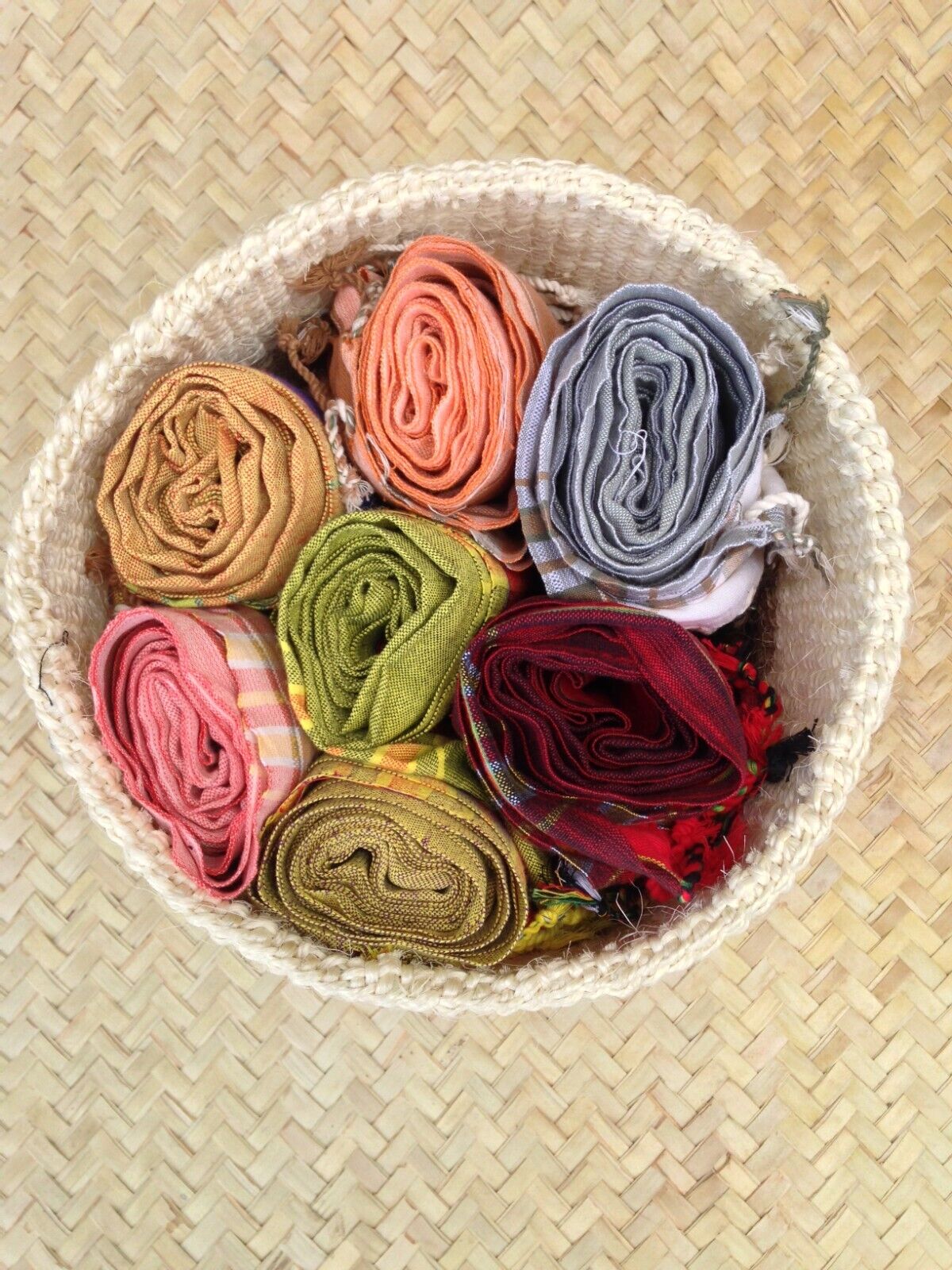 Sisal Storage Planter 10.5 in/27 cm Multicolored